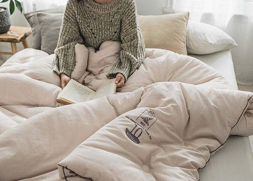 大豆纖維<a href=http://m.jhxg.com.cn/ target='_blank'>面料</a>的優(yōu)缺點(diǎn)有哪些？價格多少？