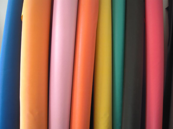 牛津紡<a href=http://m.jhxg.com.cn/ target='_blank'>面料</a>優(yōu)缺點(diǎn)