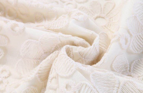 腈綸<a href=http://m.jhxg.com.cn/ target='_blank'>面料</a>優(yōu)缺點