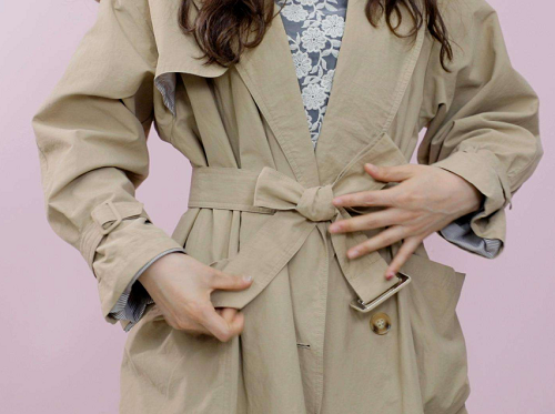 風衣<a href=http://m.jhxg.com.cn/ target='_blank'>面料</a>有哪些？有什么特點？