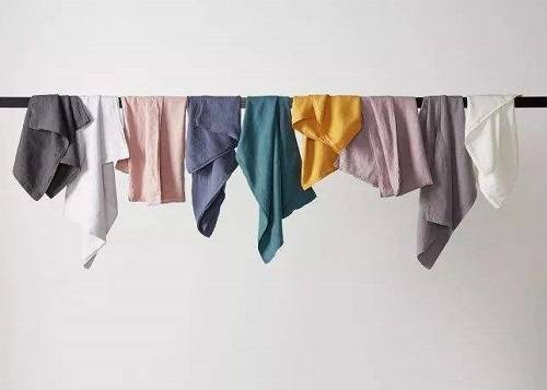 亞麻<a href=http://m.jhxg.com.cn/ target='_blank'>面料</a>的洗滌與保養(yǎng)方式