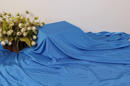 冰絲<a href=http://m.jhxg.com.cn/ target='_blank'>面料</a>是什么材質(zhì)，冰絲面料有什么優(yōu)缺點